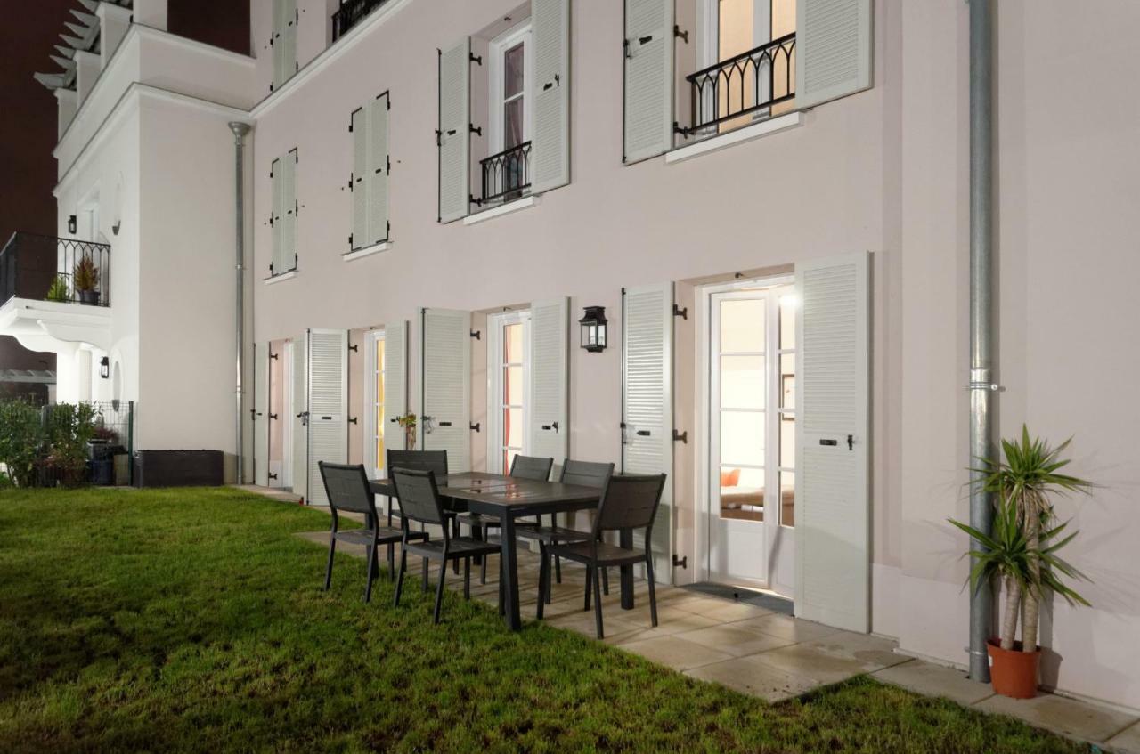 Red-Line Apartment Serris Exterior photo