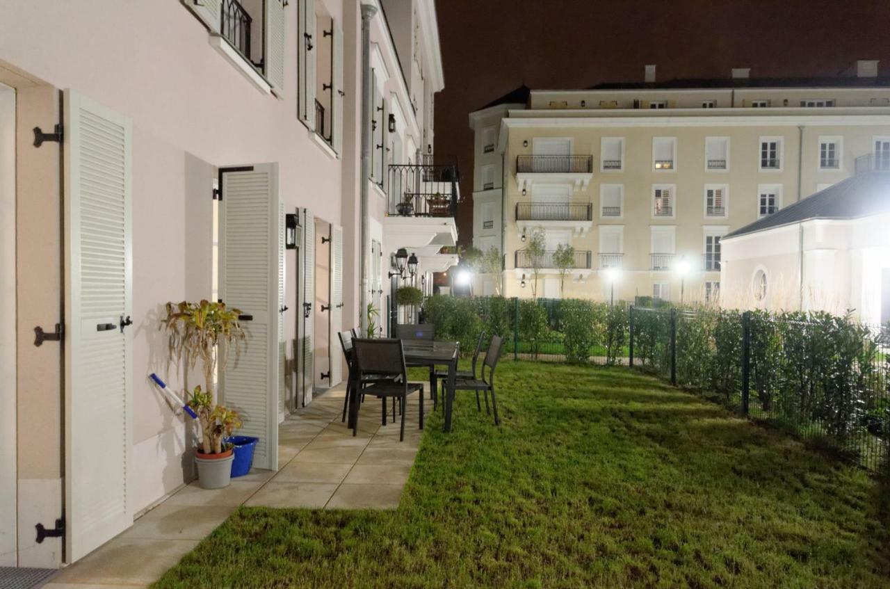 Red-Line Apartment Serris Exterior photo