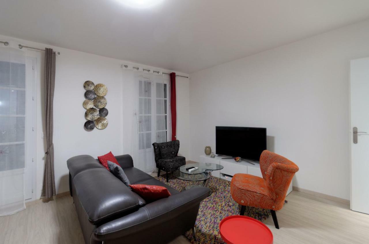Red-Line Apartment Serris Exterior photo
